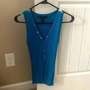 Women’s sleeveless top